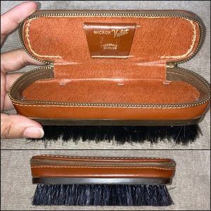 VINTAGE 1940s Hickok Topgrain Cowhide Valet with Zippered Compartment & Brush